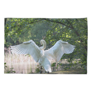 Funda De Cojín Cisne con alas extendidas