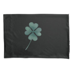 Funda De Cojín Cuatro Leaf Clover Green Sobre El Agua Negra