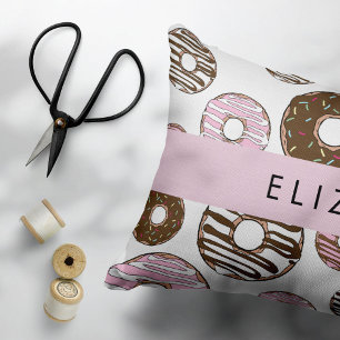 Funda De Cojín Donuts rosados, donuts marrones, rociadores, tu no