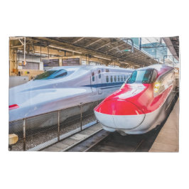 Funda De Cojín Dos Shinkansen en la estación de Tokio