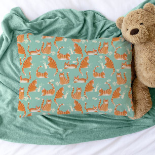 Funda De Cojín El mal Naranja Tabby Cats golpea las cosas por enc