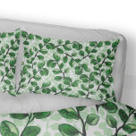 Funda De Cojín Eucalyptus hojas de color verde agua<br><div class="desc">Impresión de hojas verdes de color de agua Eucalyptus</div>