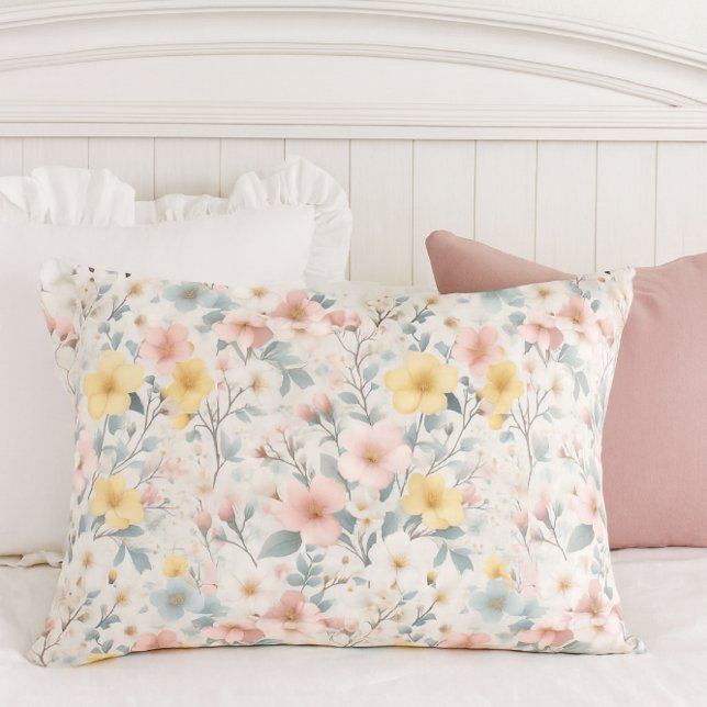 Funda De Cojín Floral Spring Meadow Pink Yellow  (This charming pillowcase brings a touch of cottage-style elegance to your spring and summer bedroom.)