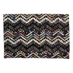Funda De Cojín Folclore geométrico Ikat, patrón tribal azteca.