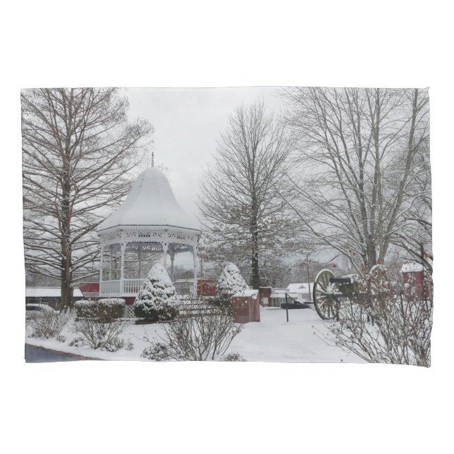 Funda De Cojín Gazebo y Cannon (Anverso)