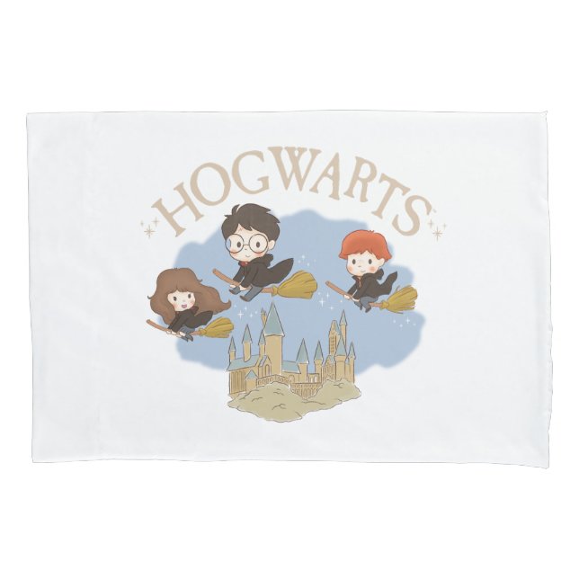 Funda De Cojín HARRY POTTER™, Hermione y Ron vuelan sobre HOGWART (Anverso)