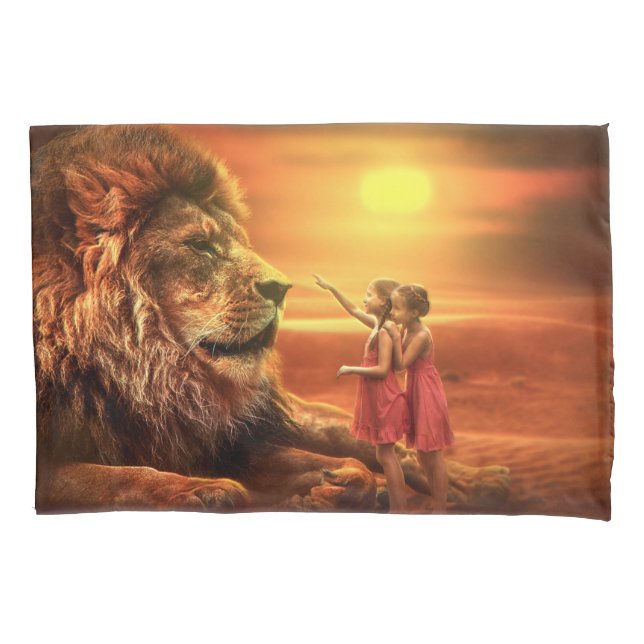 Funda De Cojín León y niñas pequeñas (Anverso)