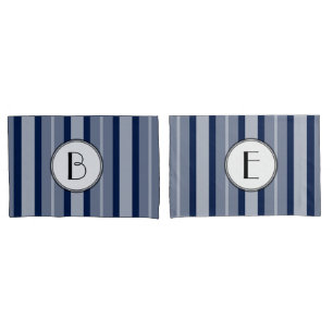 Funda De Cojín Líneas modernas monograma azul marino contemporá