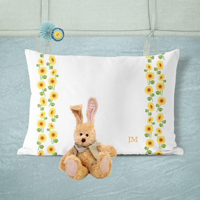 Funda De Cojín Monograma de girasoles personalizado de la abuela  (Subido por el creador)