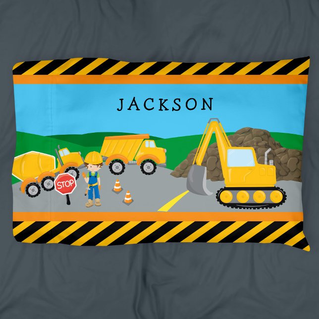 Funda De Cojín Monogramado vehículo de construcción de niño peque (Subido por el creador)