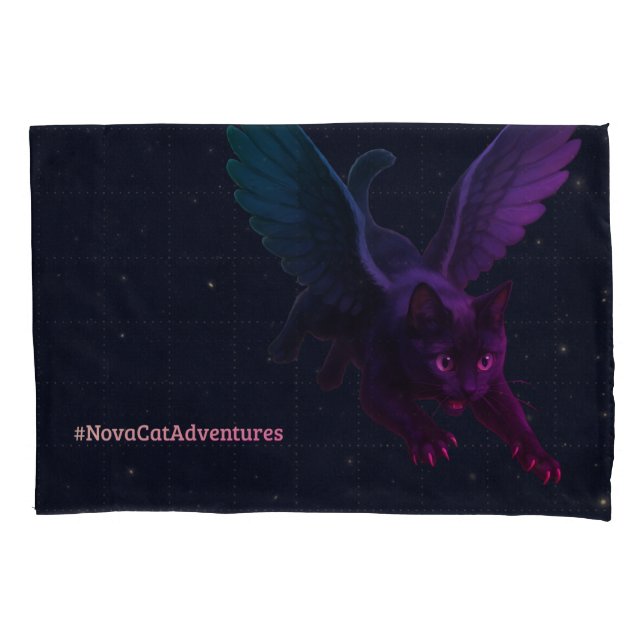 Funda De Cojín #NovaCatAdventures – Winged v2 pillowcase (Anverso)