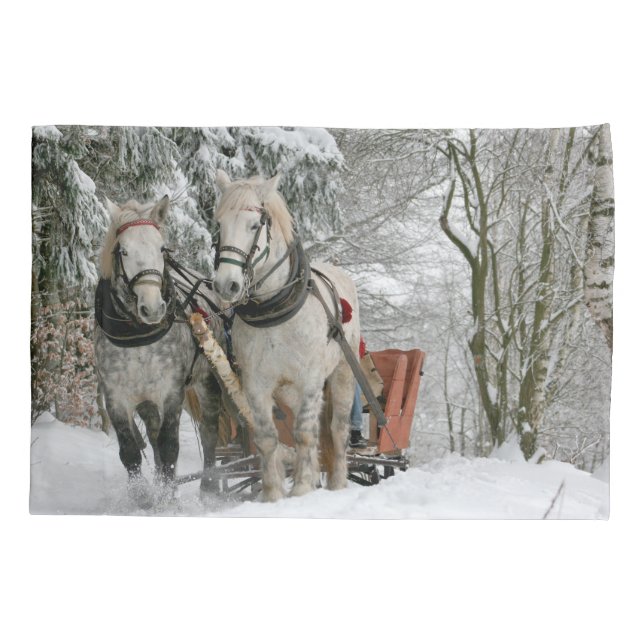 Funda De Cojín Paseo en Sleigh en el bosque nevado (Reverso)