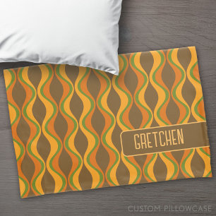 Funda De Cojín patrón de groovía retro - monograma - oliva