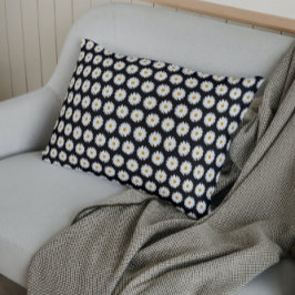 Funda De Cojín Patrón floral de margarita blanca sobre negro