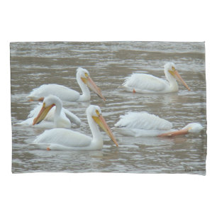 Funda De Cojín Pelícanos blancos B16 en el río fangoso