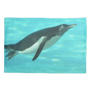 Funda De Cojín Pingüino que nada bajo el agua