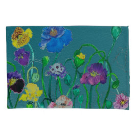 Funda De Cojín Poppies salvajes sobre un fondo verde suave