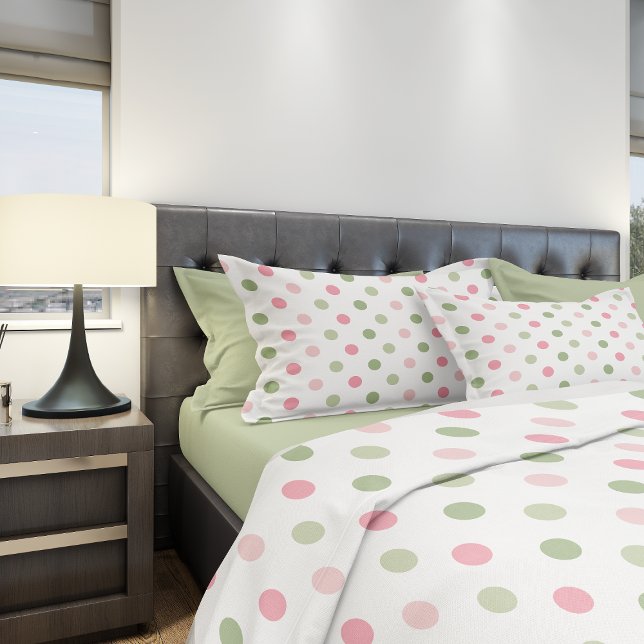 Funda De Cojín Punto Rosa y Verde Salvia Pastel (Pink & Sage Green Pastel Polka Dot Pillow Case)