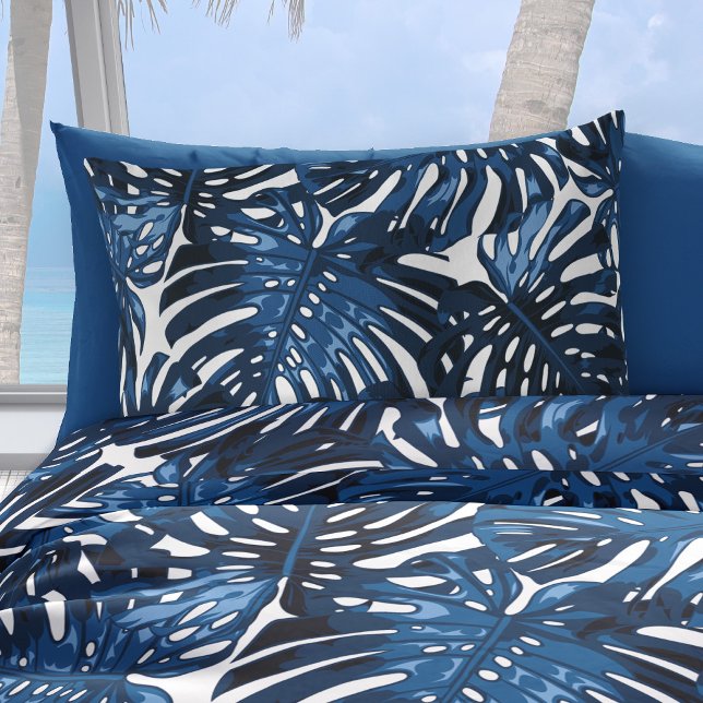 Funda De Cojín Selva blanca azul de la Marina Tropical (Navy blue palm leaves pattern pillow case)