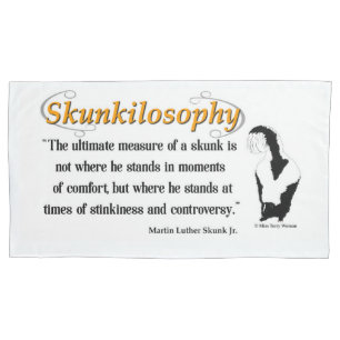 Funda De Cojín Skunkilosófica: Medida definitiva de una almohada