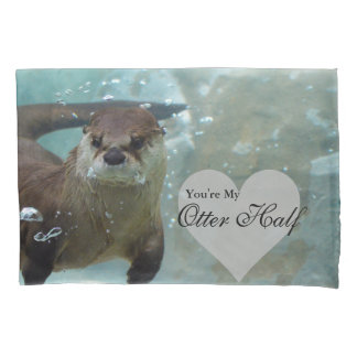 Funda De Cojín Su mi media natación de la nutria de río de Brown