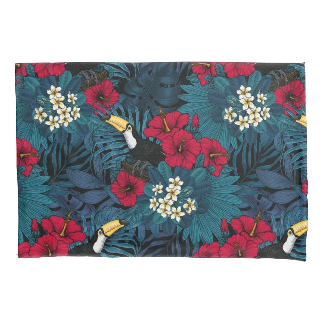 Funda De Cojín Turcanos y flora tropical, verde y roja (Anverso-izquierdo)