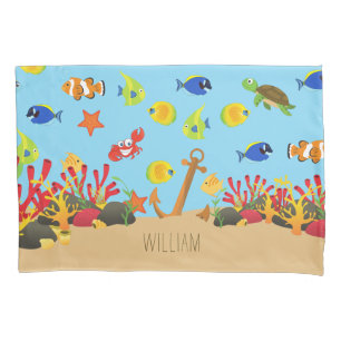 Funda De Cojín Un chico lindo está bajo el mar