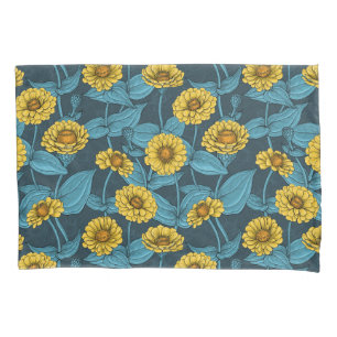 Funda De Cojín Zinnias amarillas en azul oscuro
