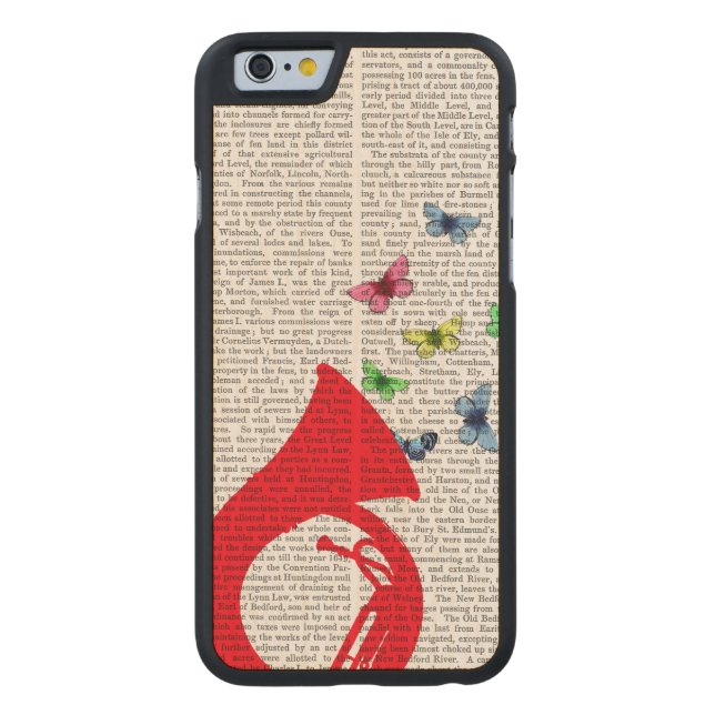 Funda De Madera Para iPhone De Carved Tuba con mariposas (Reverso)