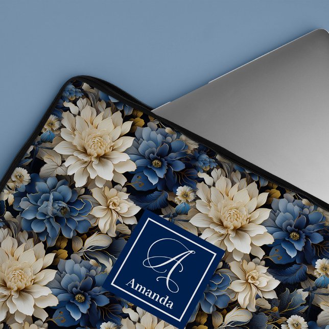 Funda elegante para portátil con flores azules e m (Trendy Blue and Ivory Flowers Stylish Laptop Sleeve)