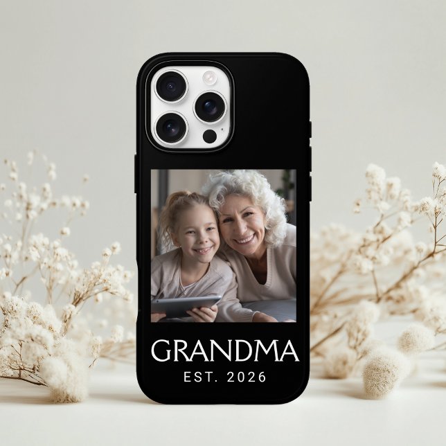 Funda iPhone 16 Abuela Estableció Tipografía Foto Negra (Subido por el creador)
