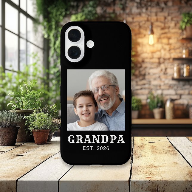 Funda iPhone 16 Abuelo Tipografía Establecida Foto Negra (Subido por el creador)