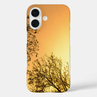 Funda iPhone 16 Belleza Natural Elegante