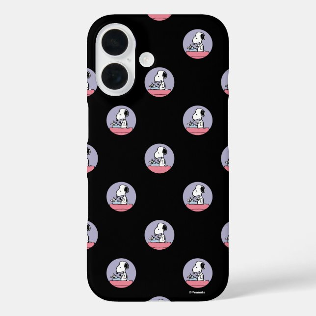 Funda iPhone 16 Cacahuetes | Esnoopia en la máquina de escribir (Reverso )