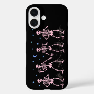 Funda iPhone 16 Camiseta de Halloween de Esqueleto Bailando Rosa