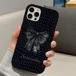 Funda iPhone 16 chic black grey crocodile coquette bow monogram