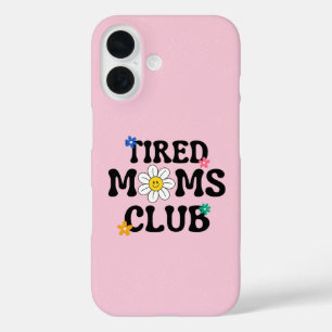 Funda iPhone 16 Club de Mamás Cansadas Retro Daisy Rosa