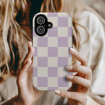 Funda iPhone 16 Comprobación retro de Lilac<br><div class="desc">Estuche de diseño para teléfono de impresión boho en color crema y púrpura lila. Utilice las herramientas de diseño para agregar su propio monograma,  nombre u otro texto,  o cambie el color de fondo para crear uno único de los tipos de cobertura del dispositivo.</div>