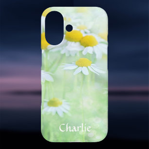 Funda iPhone 16 Daisies en un campo