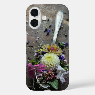 Funda iPhone 16 Diseño de la vida residual de fortaleza de Spoonie