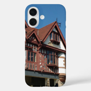 Funda iPhone 16 Edificio de armazones de encino Tudor, Edimburgo, 
