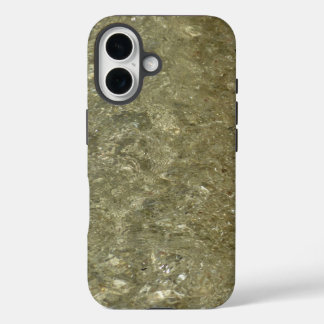 Funda iPhone 16 El agua en la playa II Resumen fotografía de la na