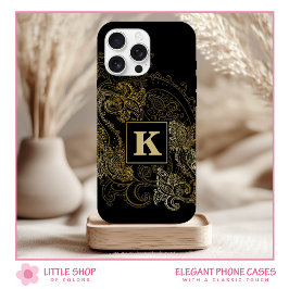 Funda iPhone 16 Elegante patrón de monograma de cachemira en negro