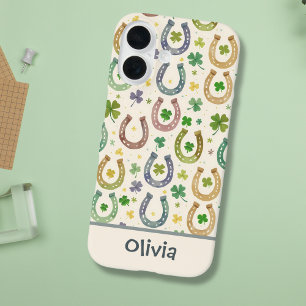 Funda iPhone 16 Encanto Occidental Afortunado –  Herraduras y Tréb