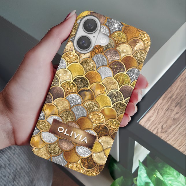 Funda iPhone 16 Escalas de sirena de chicles de oro elegantes (Subido por el creador)