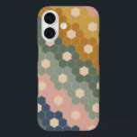 Funda iPhone 16 Formas florales de hexágono geométrico Pink verde<br><div class="desc">Este elegante estuche de teléfono presenta un patrón geométrico boho de formas hexágonas vintage en una paleta de colores moderna de azul marino,  verde bosque,  rosa rubor y amarillo mostaza.</div>