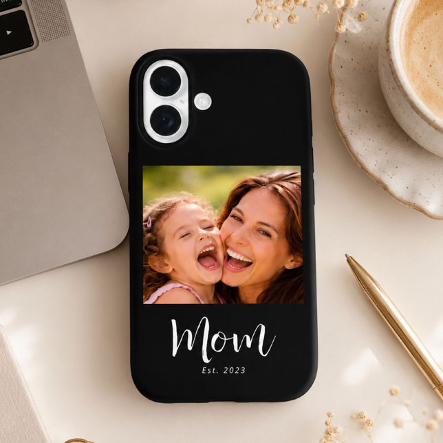 Funda iPhone 16 Foto de secuencia establecida de mamá negra (Subido por el creador)