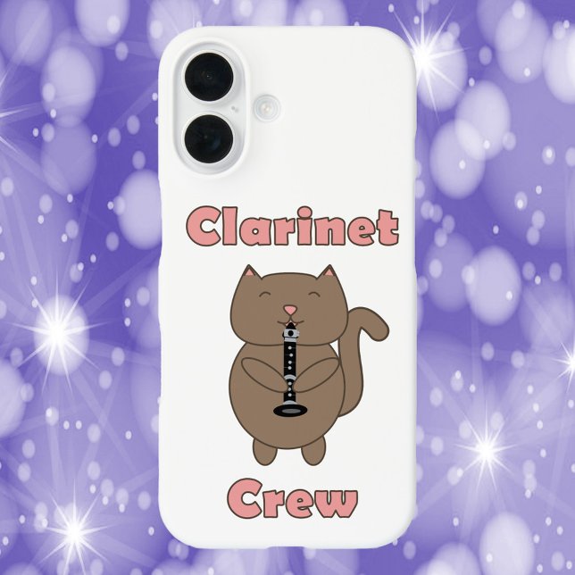 Funda iPhone 16 Gato marrón de la tripulación del Clarinet (A phone case with a brown cat playing the clarinet and the words Clarinet Crew.)