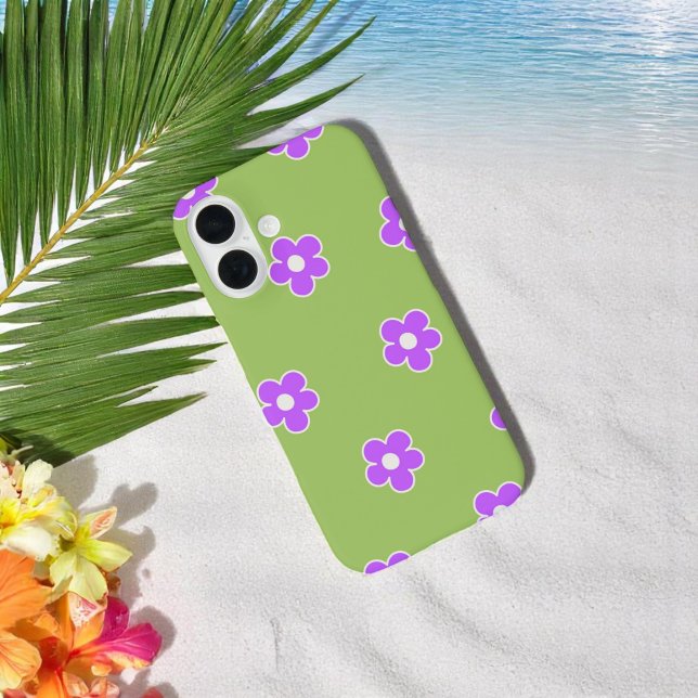 Funda iPhone 16 Hippie Retro Green Purple Floral Whimsical Preppy (Subido por el creador)