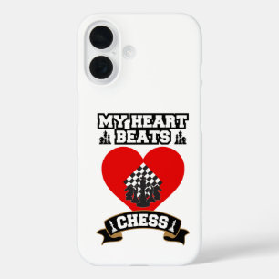 Funda iPhone 16 Juego de estrategia de piezas de ajedrez Heart